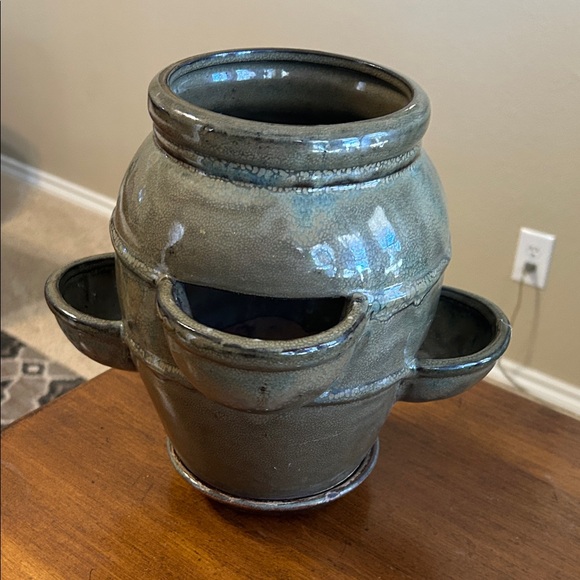 Handcrafted Green Ceramic Strawberry Planter - Picture 13 of 14